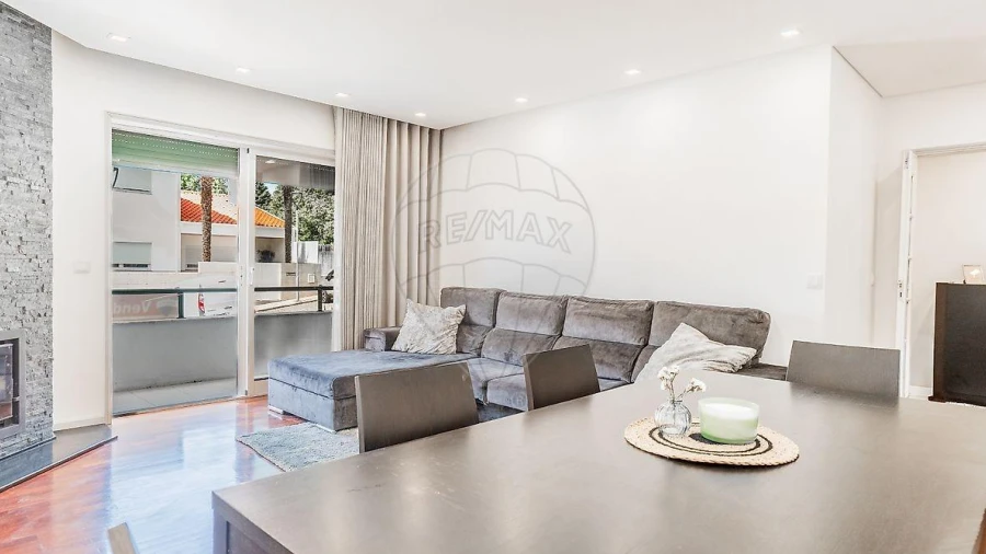 Apartamento T2 para Venda em Creixomil