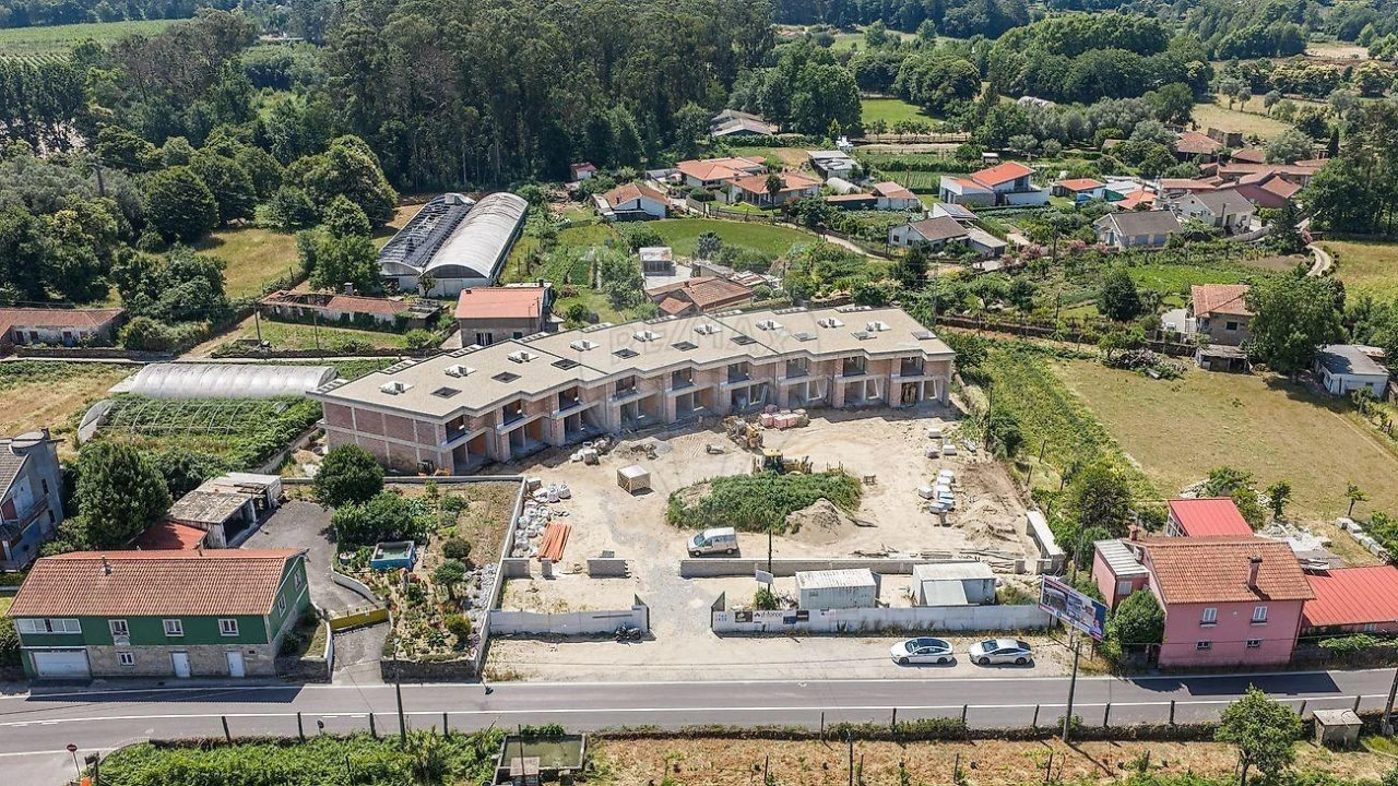 Moradia T3 para Venda em Rendufe Foto 33