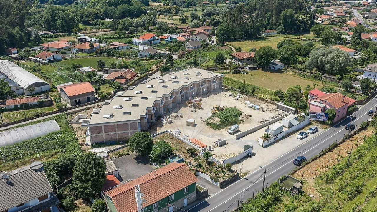 Moradia T3 para Venda em Rendufe Foto 39