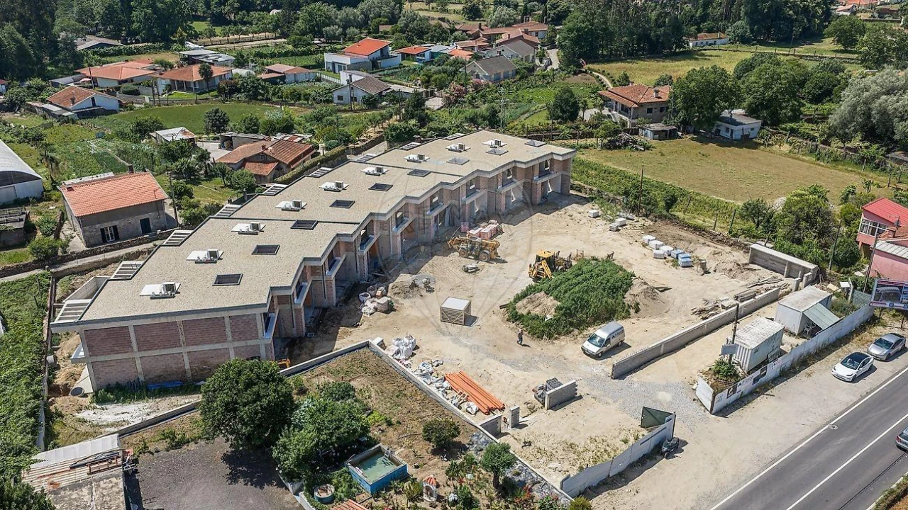 Moradia T3 para Venda em Rendufe Foto 46