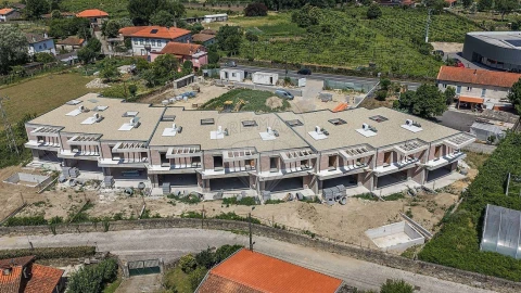 Moradia T3 para Venda em Rendufe