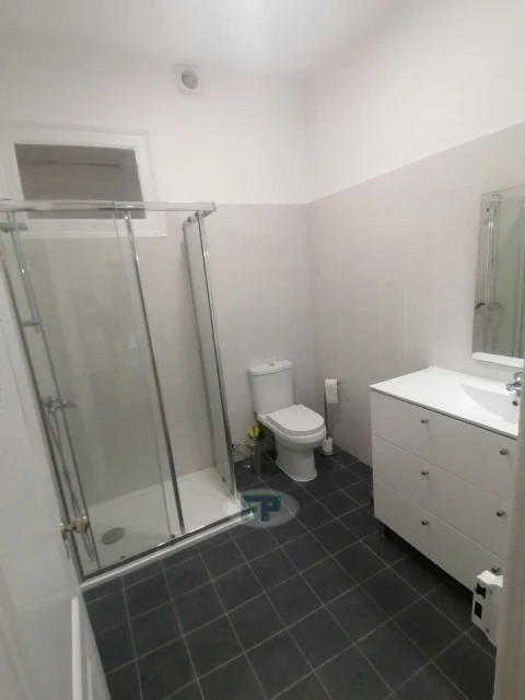 Quarto para Arrendamento em Arroios