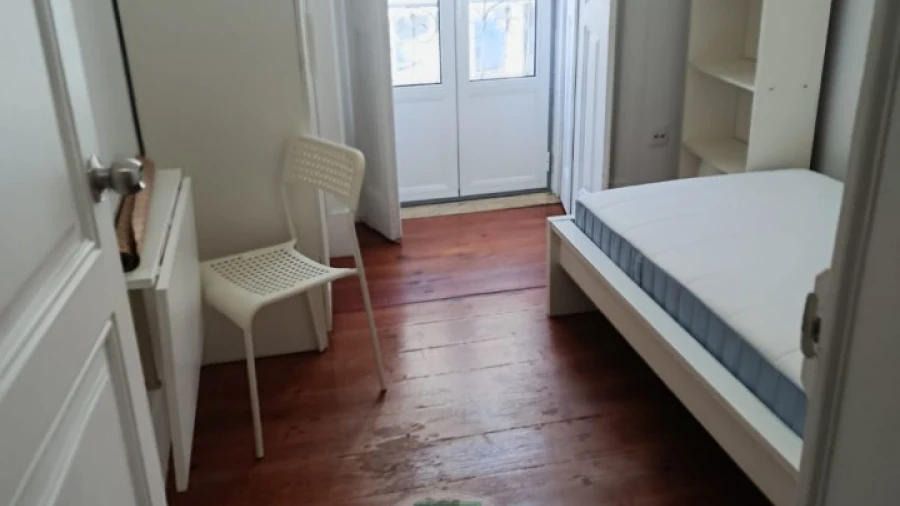 Quarto para Arrendamento em Arroios