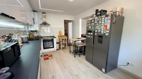 Apartamento T3 para Venda em Corroios