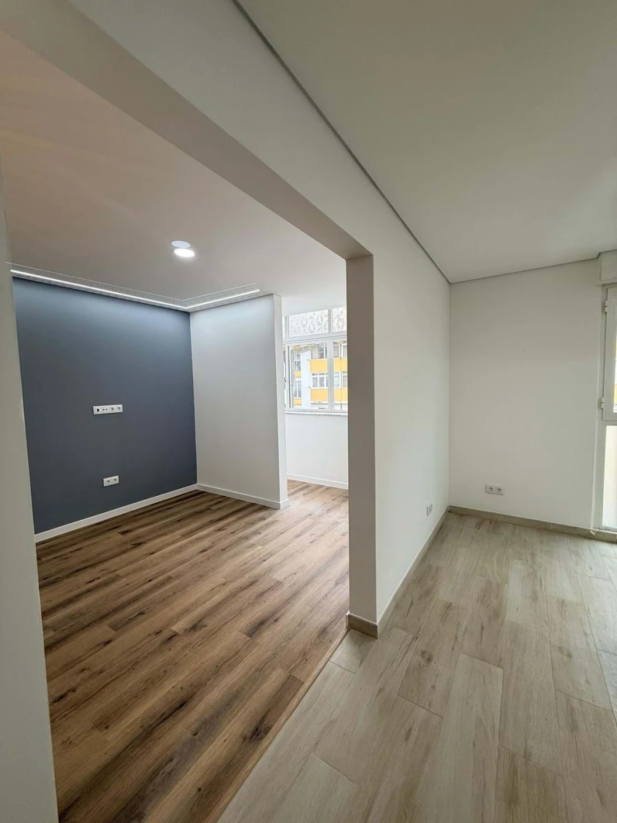 Apartamento T3 para Venda em Corroios Foto 4