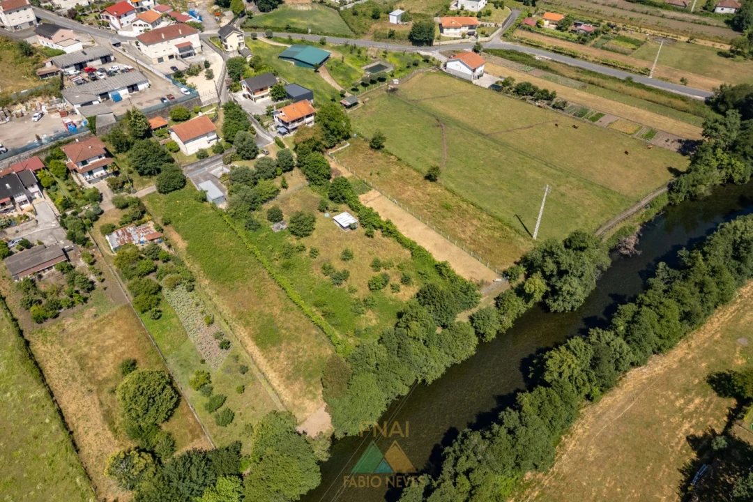 Moradia T5 para Venda em Prozelo Foto 4