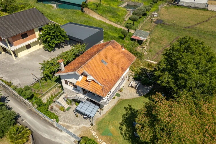 Moradia T5 para Venda em Prozelo Foto 3