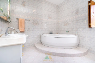 Quinta T3 para Venda em Calheiros