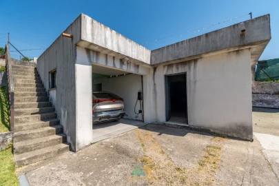 Moradia T3 para Venda em Guilhadeses e Santar