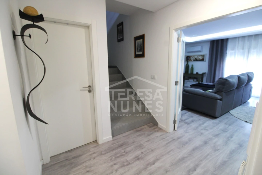 Moradia T3 para Venda em Fernao Ferro Foto 6