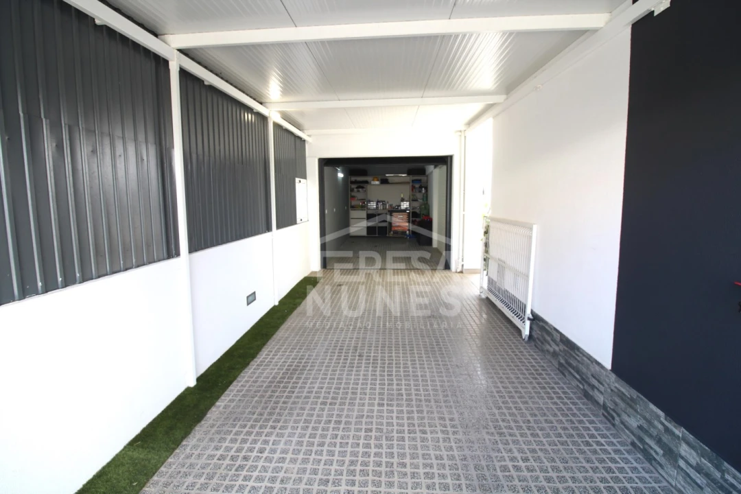 Moradia T3 para Venda em Fernao Ferro Foto 37