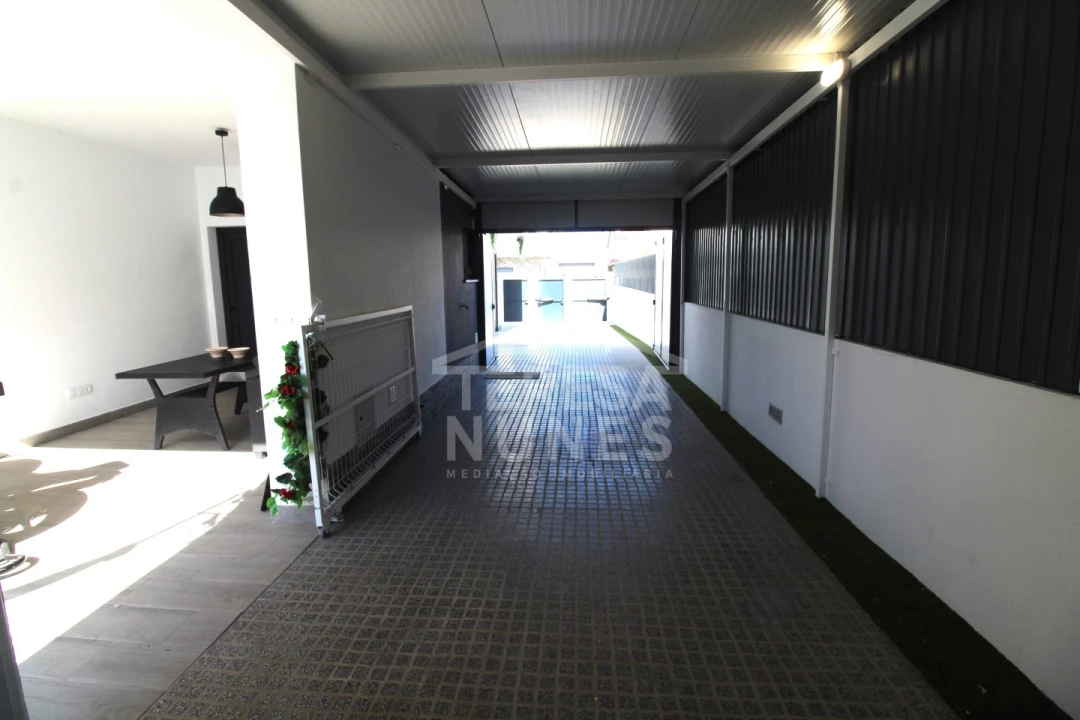 Moradia T3 para Venda em Fernao Ferro Foto 38
