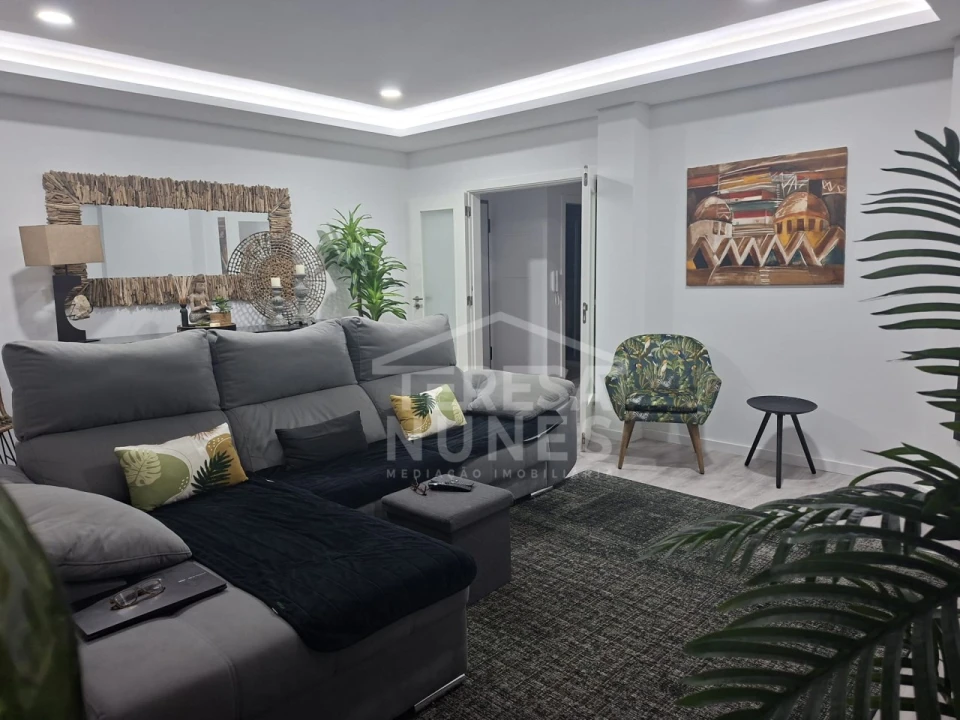 Moradia T3 para Venda em Fernao Ferro Foto 3