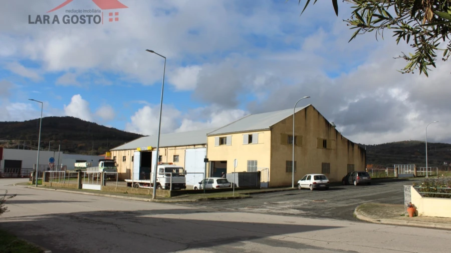 Armazém para Venda em Macedo de Cavaleiros