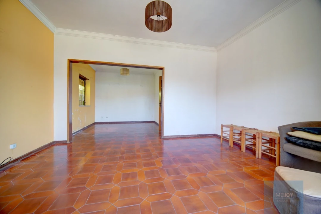 Moradia T6 para Venda em Porto Salvo Foto 12