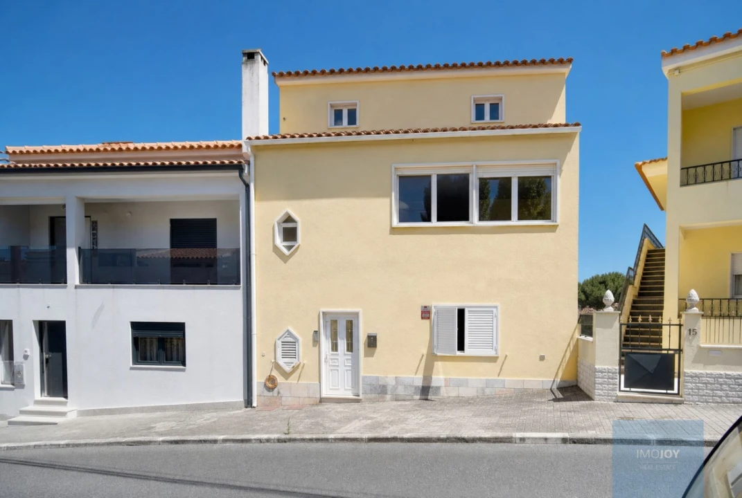 Moradia T6 para Venda em Porto Salvo Foto 42
