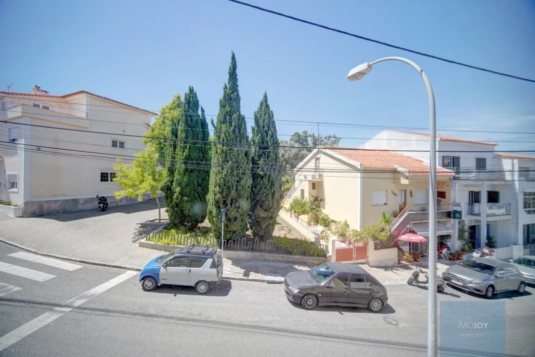 Moradia T6 para Venda em Porto Salvo Foto 44