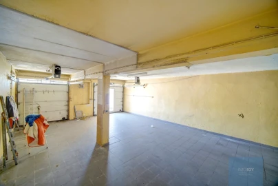 Moradia T6 para Venda em Porto Salvo