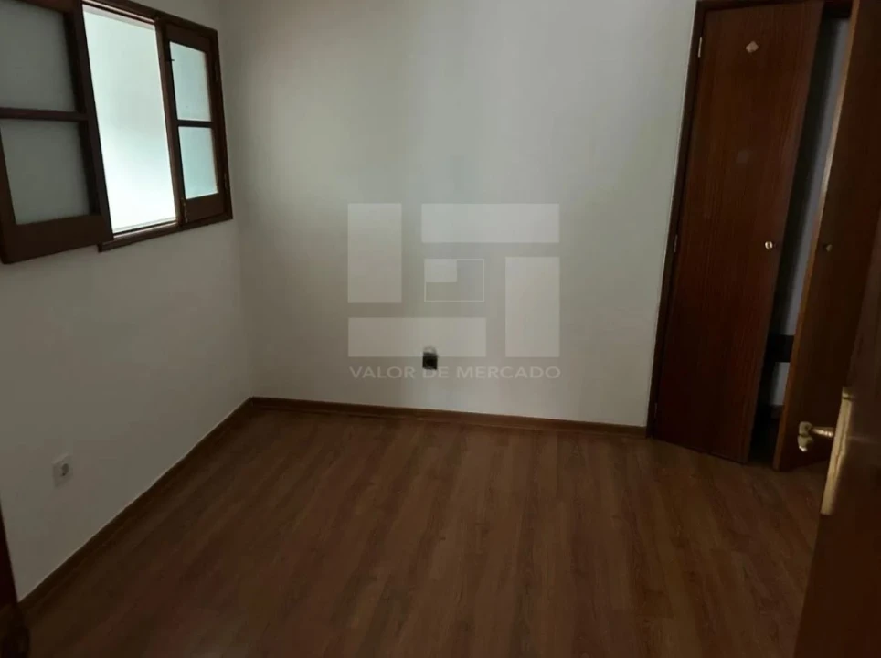 Apartamento T2 para Venda em São Vicente Foto 5