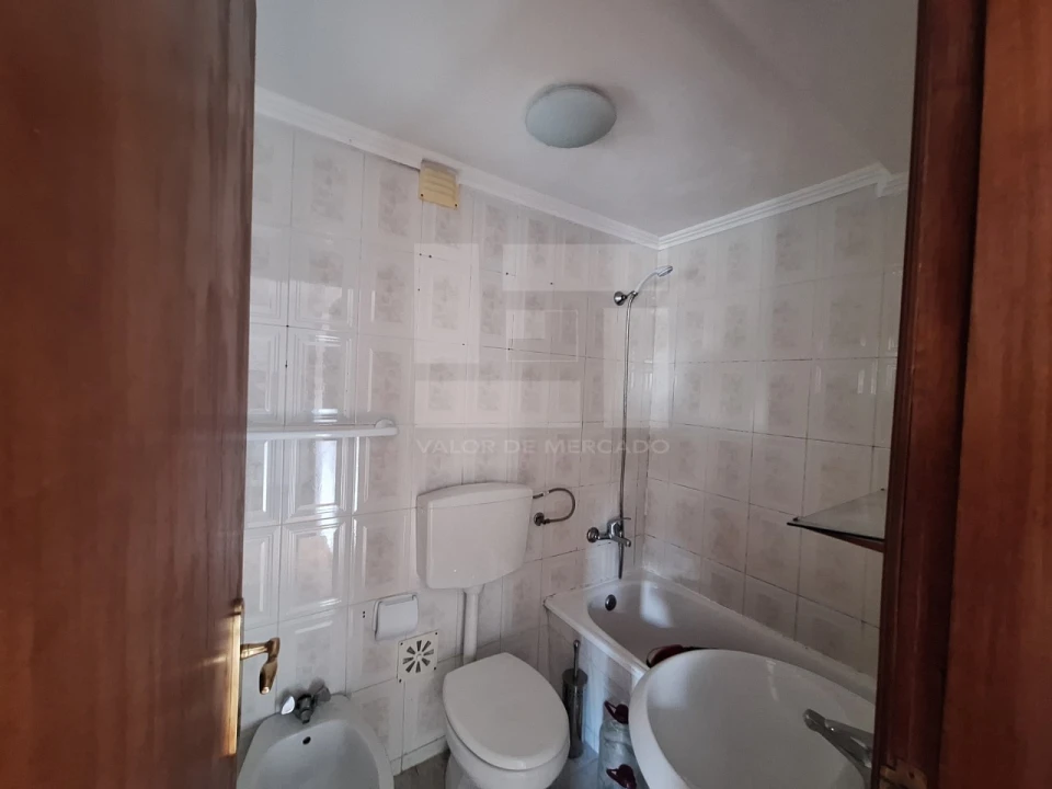 Apartamento T2 para Venda em São Vicente Foto 16