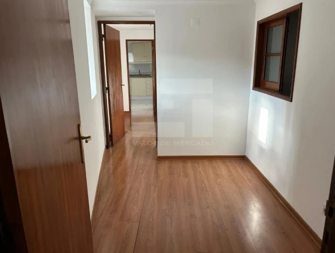 Apartamento T2 para Venda em São Vicente Foto 9
