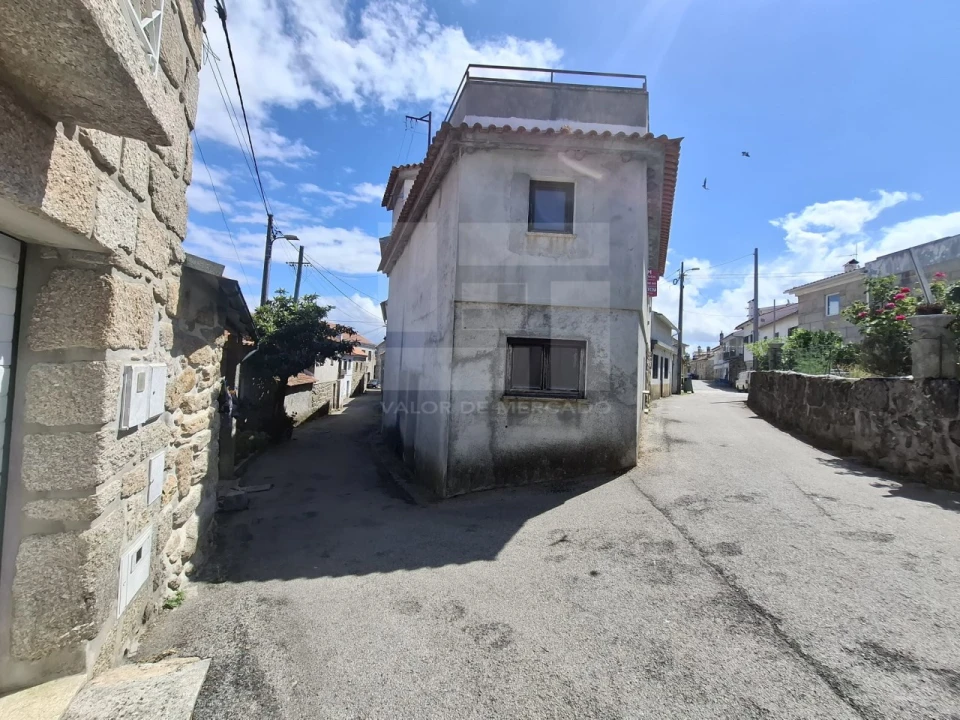 Moradia T3 para Venda em Oliveira do Conde Foto 48