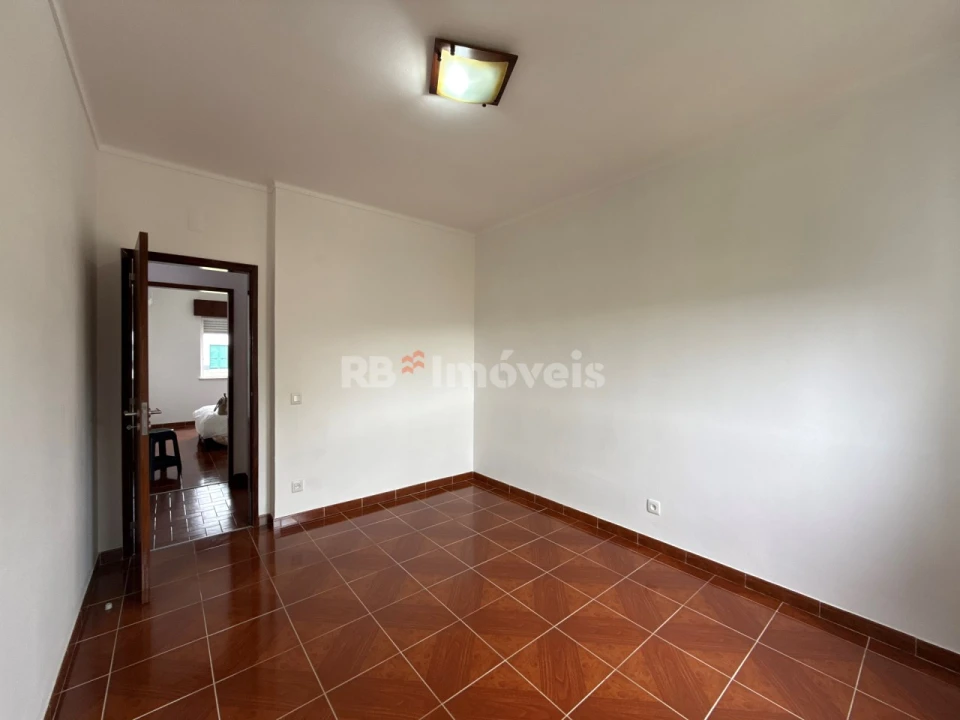 Apartamento T2 para Venda em Abrantes (São Vicente e São João) e Alferrarede Foto 5