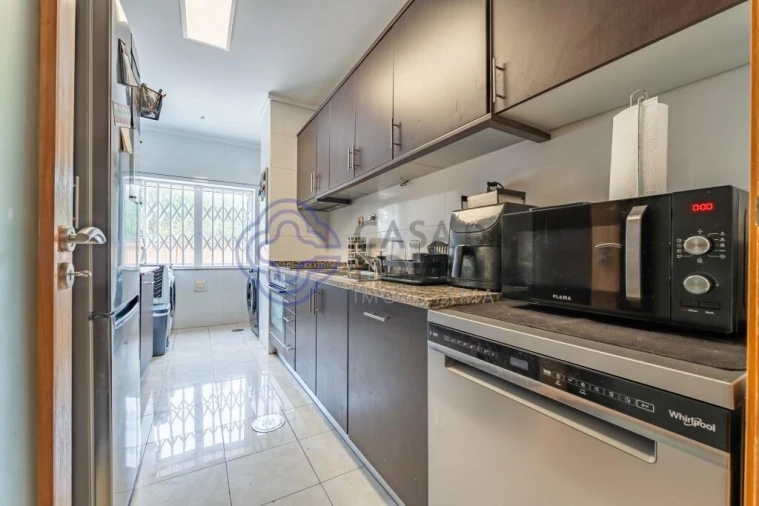 Apartamento T2 para Venda em Canelas Foto 11