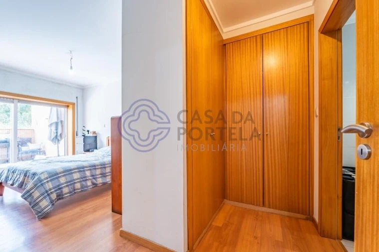 Apartamento T2 para Venda em Canelas Foto 16