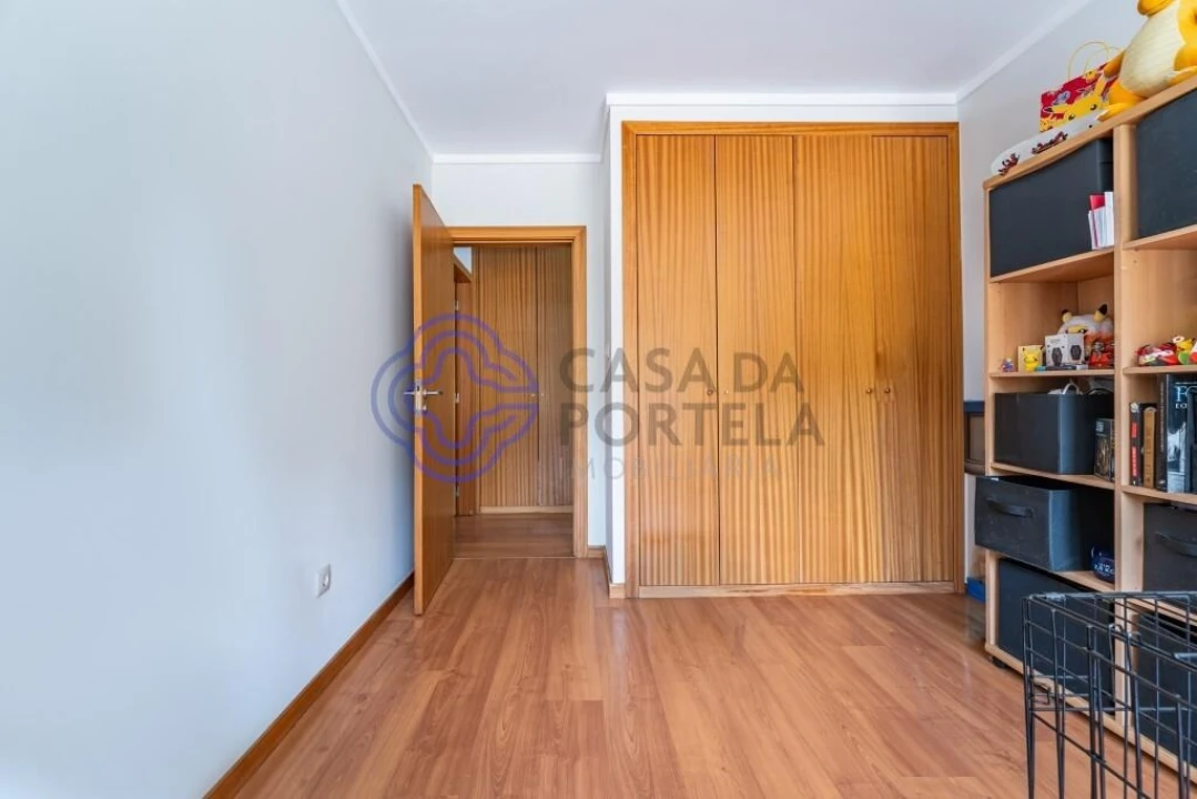 Apartamento T2 para Venda em Canelas Foto 14