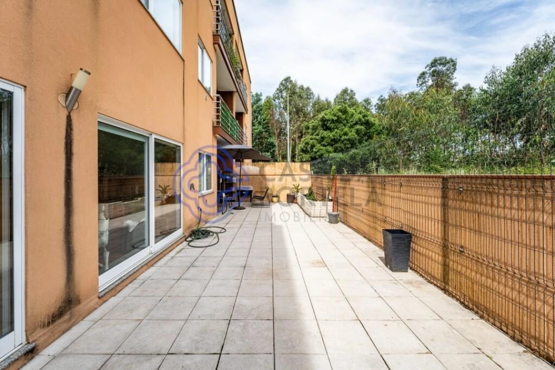 Apartamento T2 para Venda em Canelas Foto 8