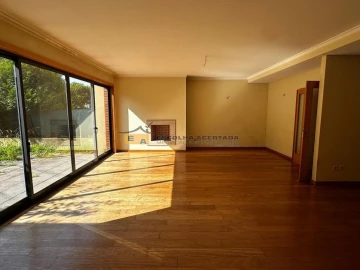 Apartamento T5 para Venda em Paranhos