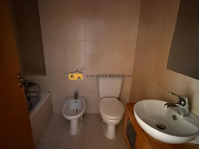 Apartamento T5 para Venda em Paranhos Foto 31