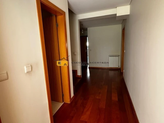 Apartamento T5 para Venda em Paranhos Foto 10