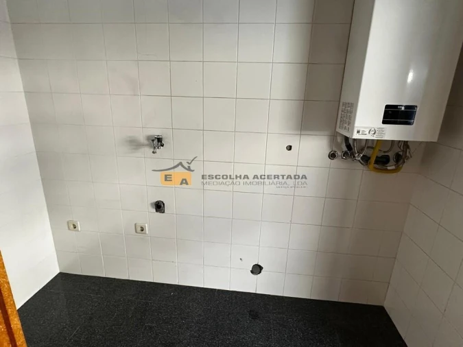 Apartamento T5 para Venda em Paranhos Foto 40