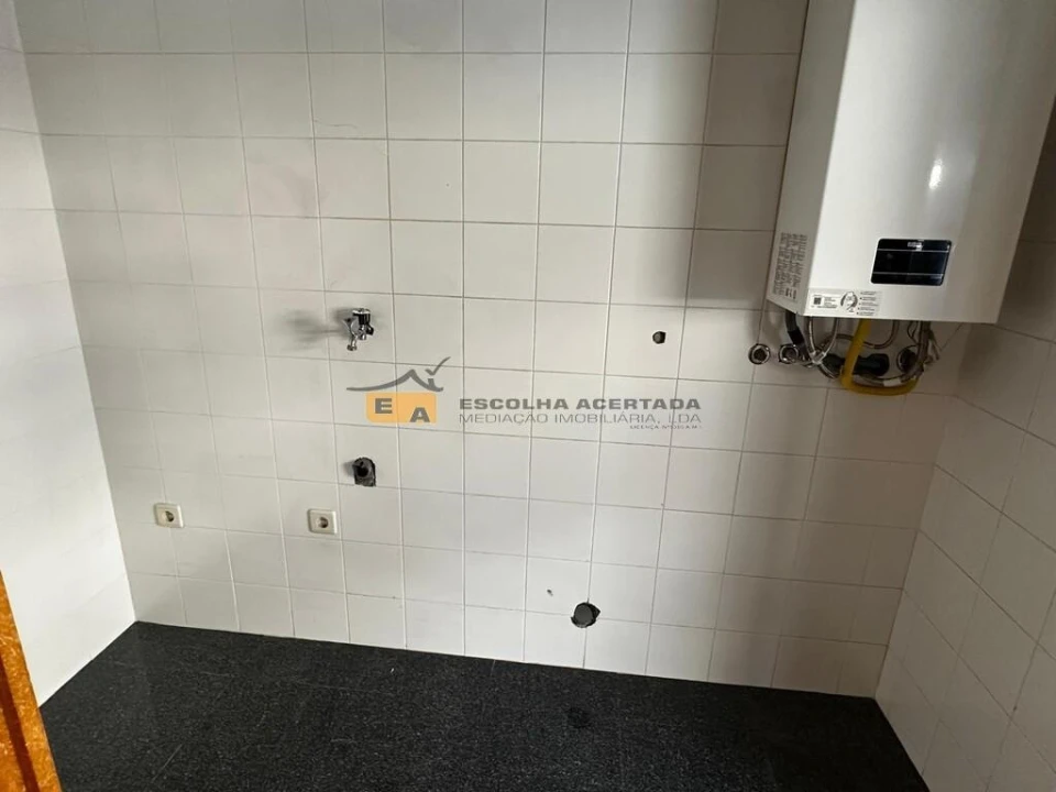 Apartamento T5 para Venda em Paranhos Foto 40