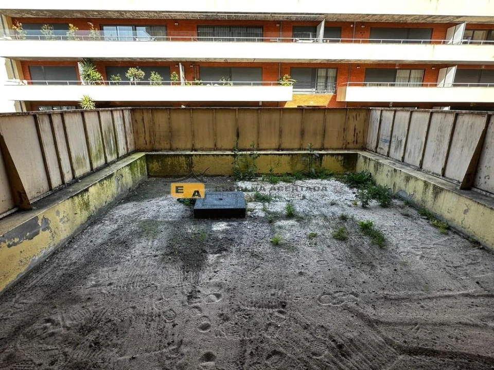 Apartamento T5 para Venda em Paranhos Foto 19