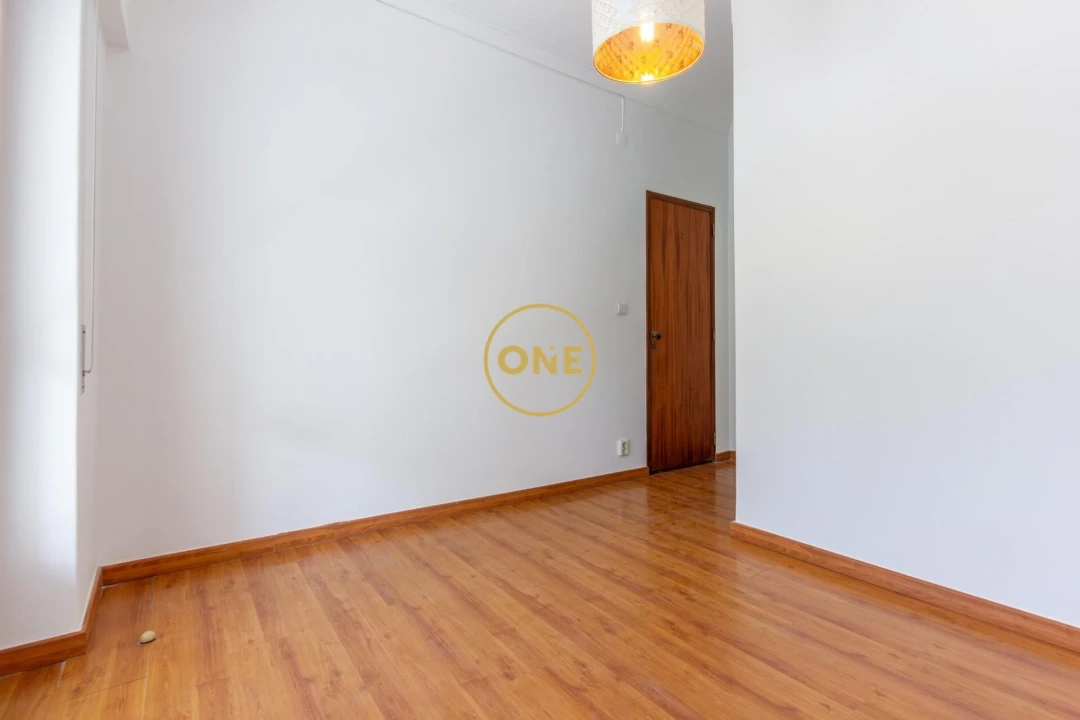Apartamento T1 para Venda em Costa da Caparica Foto 8