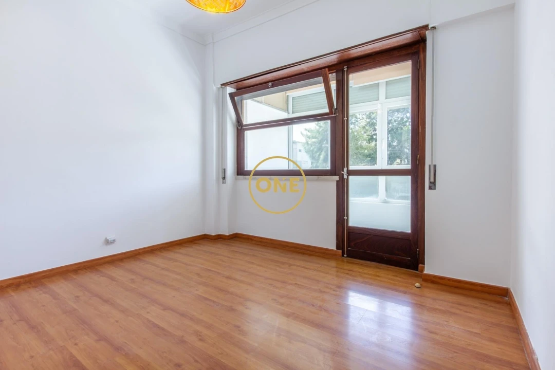 Apartamento T1 para Venda em Costa da Caparica Foto 7