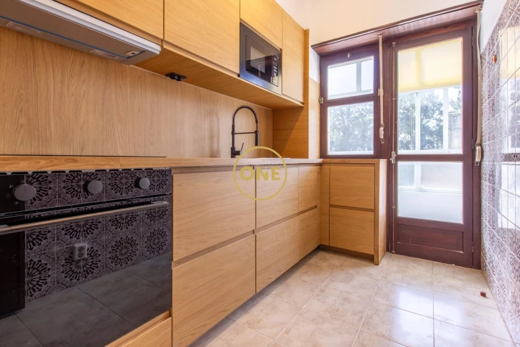 Apartamento T1 para Venda em Costa da Caparica Foto 3