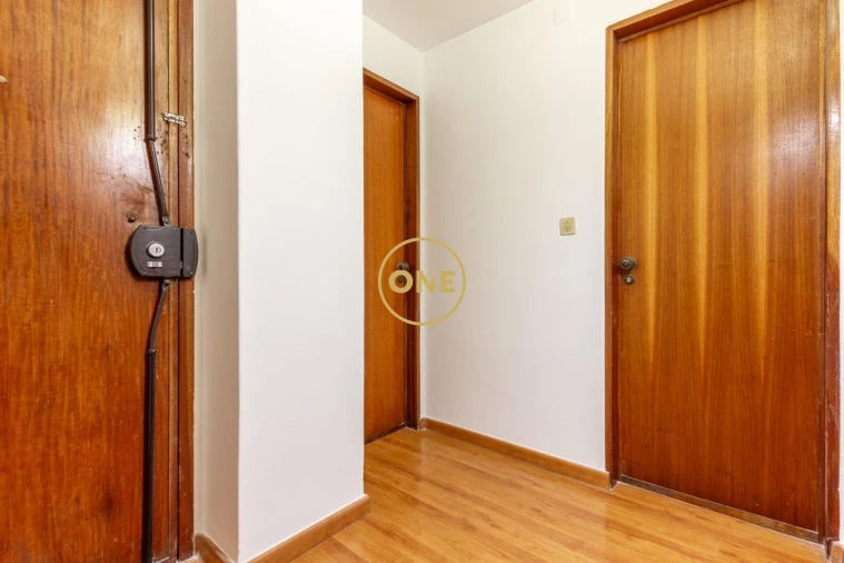 Apartamento T1 para Venda em Costa da Caparica Foto 16
