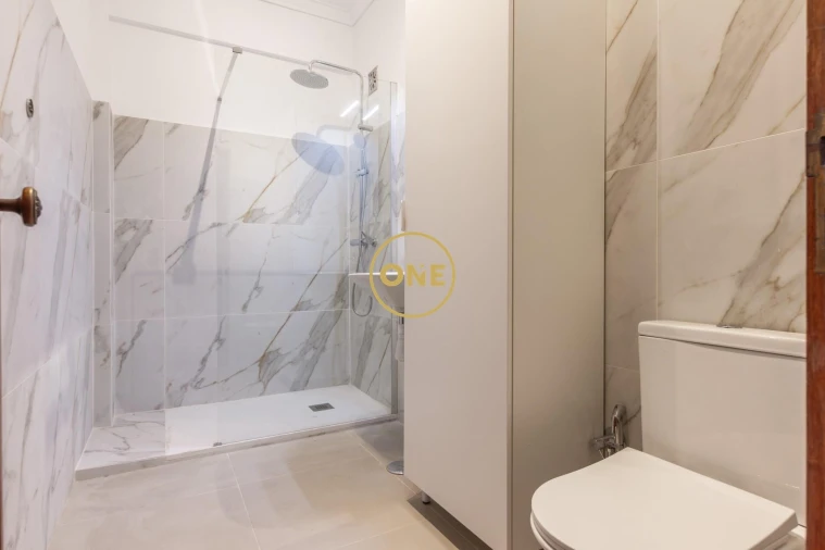 Apartamento T1 para Venda em Costa da Caparica Foto 4