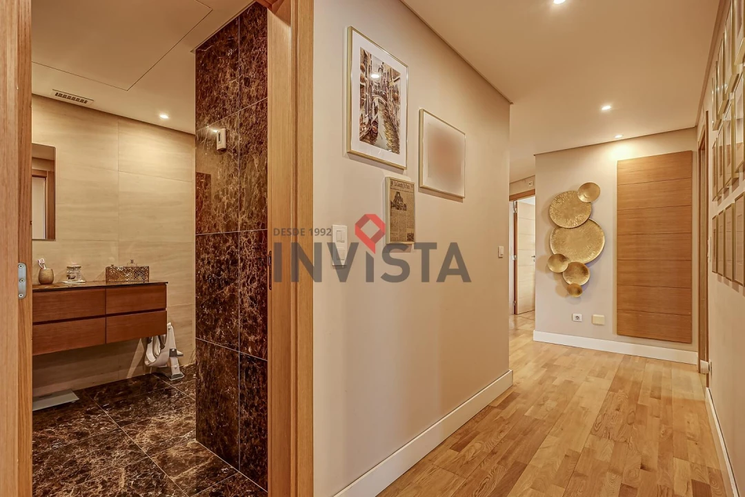 Apartamento T2 para Venda em Vila Franca de Xira Foto 4