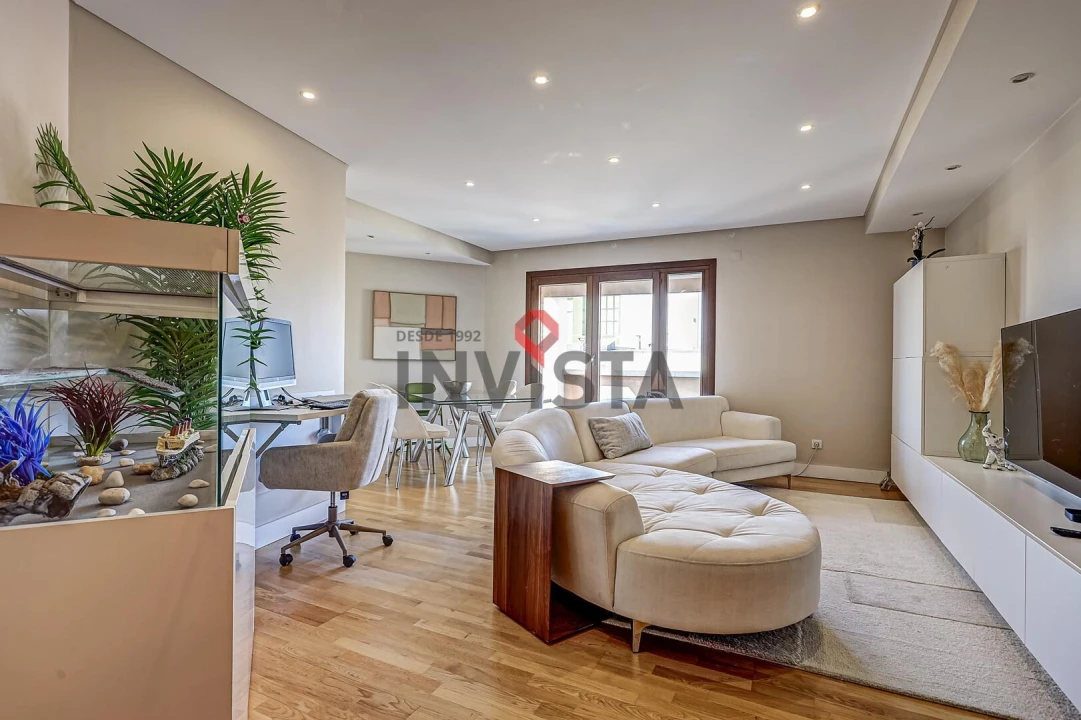 Apartamento T2 para Venda em Vila Franca de Xira Foto 5