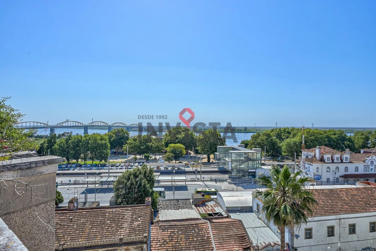 Apartamento T2 para Venda em Vila Franca de Xira Foto 25