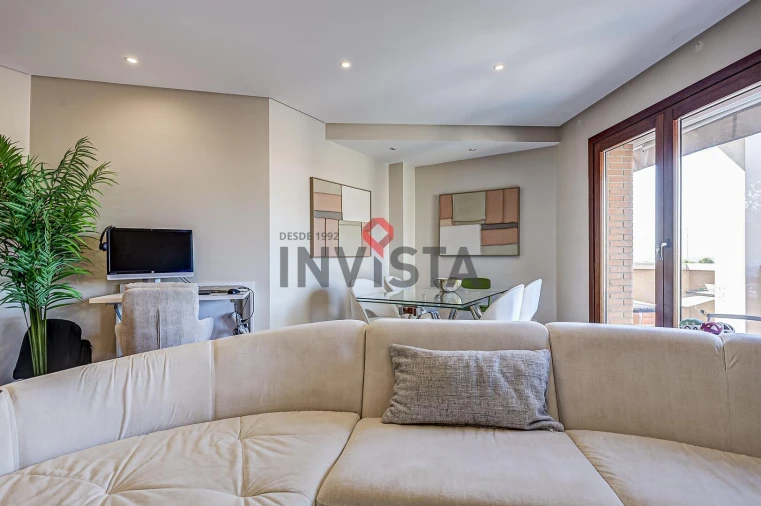 Apartamento T2 para Venda em Vila Franca de Xira Foto 6