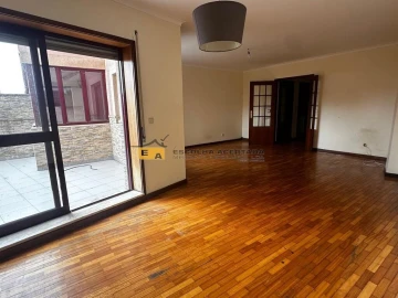 Apartamento T2 para Venda em Aldoar, Foz do Douro e Nevogilde