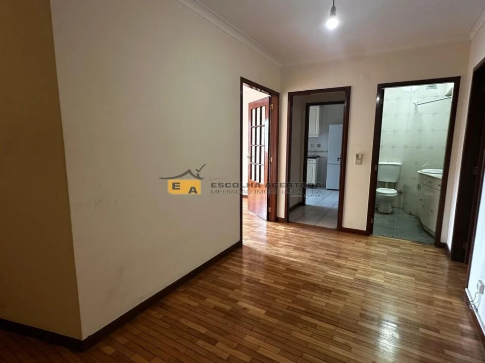 Apartamento T2 para Venda em Aldoar, Foz do Douro e Nevogilde Foto 17