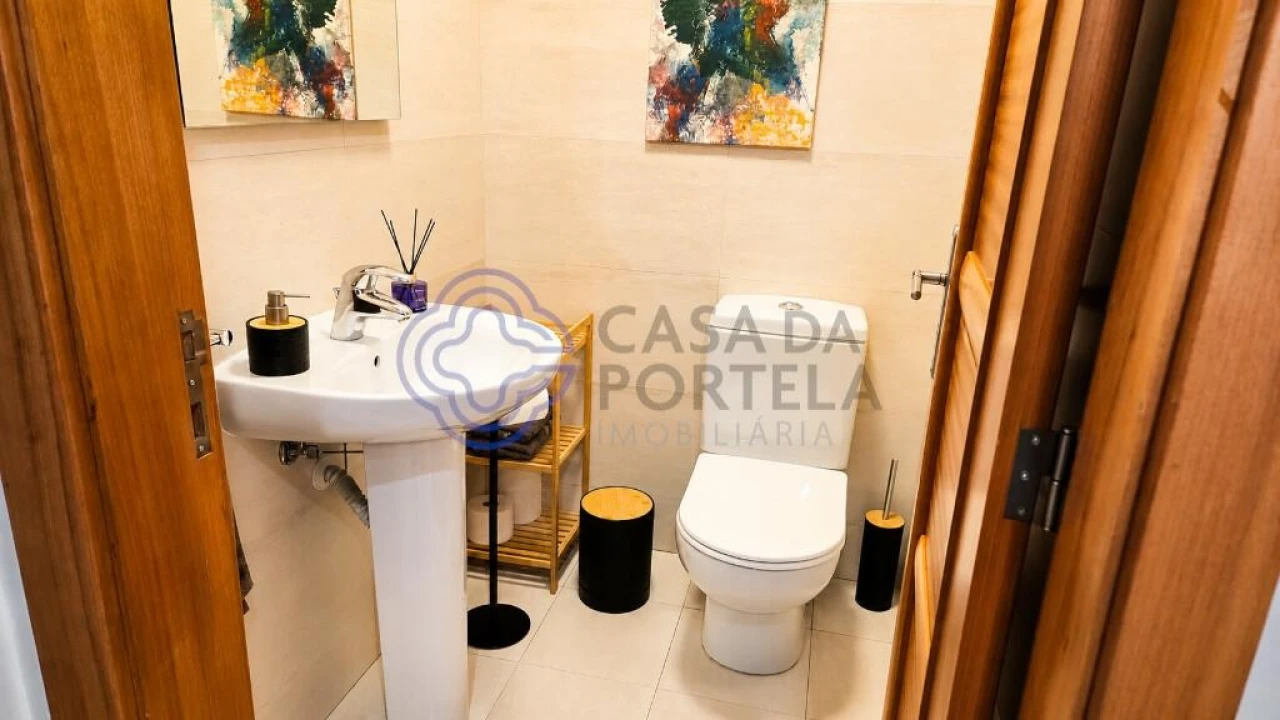 Moradia T4 para Venda em Gandra Foto 6