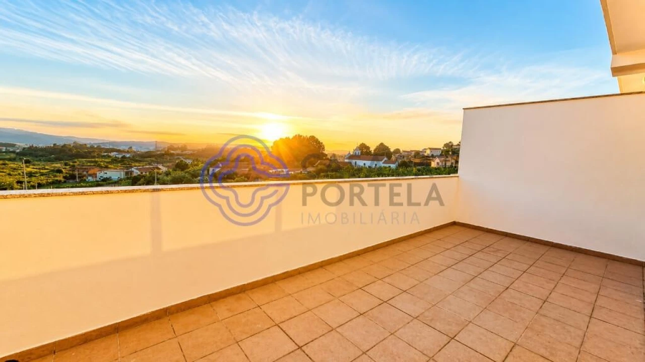 Moradia T4 para Venda em Gandra Foto 22
